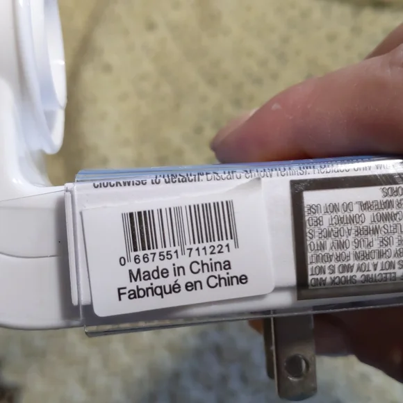 Bath & body works flower wallflower plugin - Picture 11 of 11